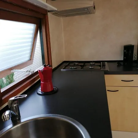 Comfortabel Chalet Met Terras Tuin Op Het Zuiden. Apartamento Terwolde