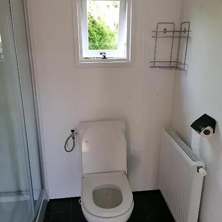 Comfortabel Chalet Met Terras Tuin Op Het Zuiden.